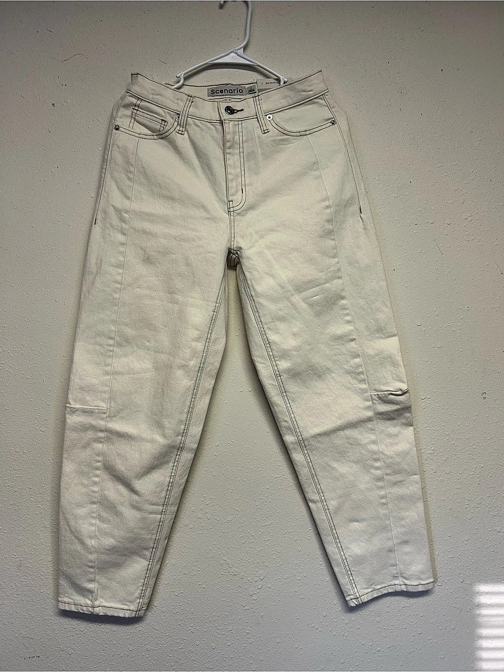 Scenario Cream High Rise Barrel Jeans Size 2 NWT